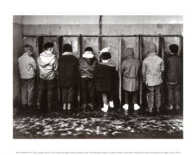 Pipi Pigeon Collections Art Poster Print by Robert Doisneau, 31x26