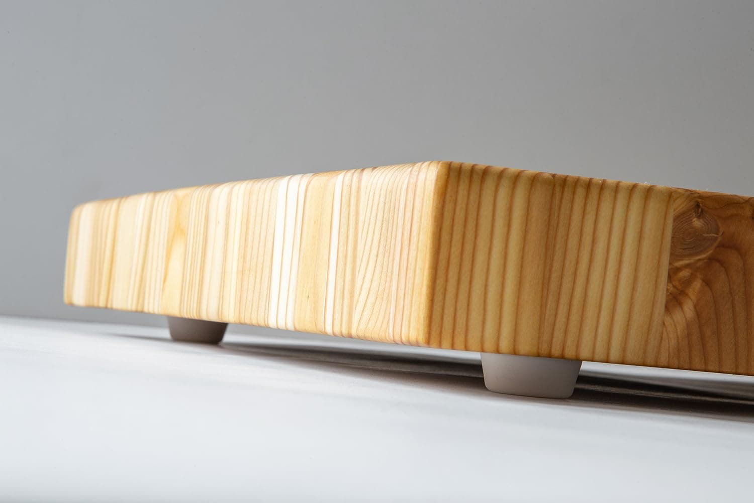 LW HANDMADE LARCH WOOD CANADA End Grain Large Cutting Board, Standard Line, Handcrafted for Professional Chefs & Home Cooking, 21-5/8" x 13" x 1-3/4"