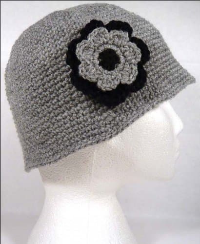 POM London Crochet Flapper / Cloche Hat with Flower Corsage : Grey