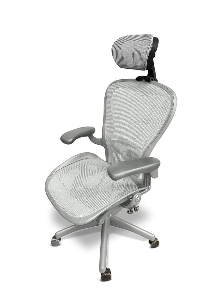 OFFICE LOGIX SHOP Fully Loaded Aeron Chair - Size B - Titanium with Headrest (Rеnеwеd)