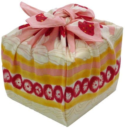 Sweet Wrap 3D Furoshiki Strawberry Short Cake