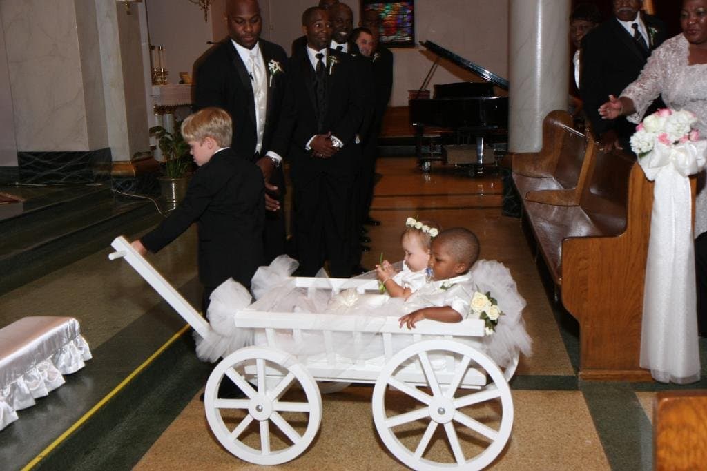 Large Flower Girl Pumpkin Gloss Wagon, White