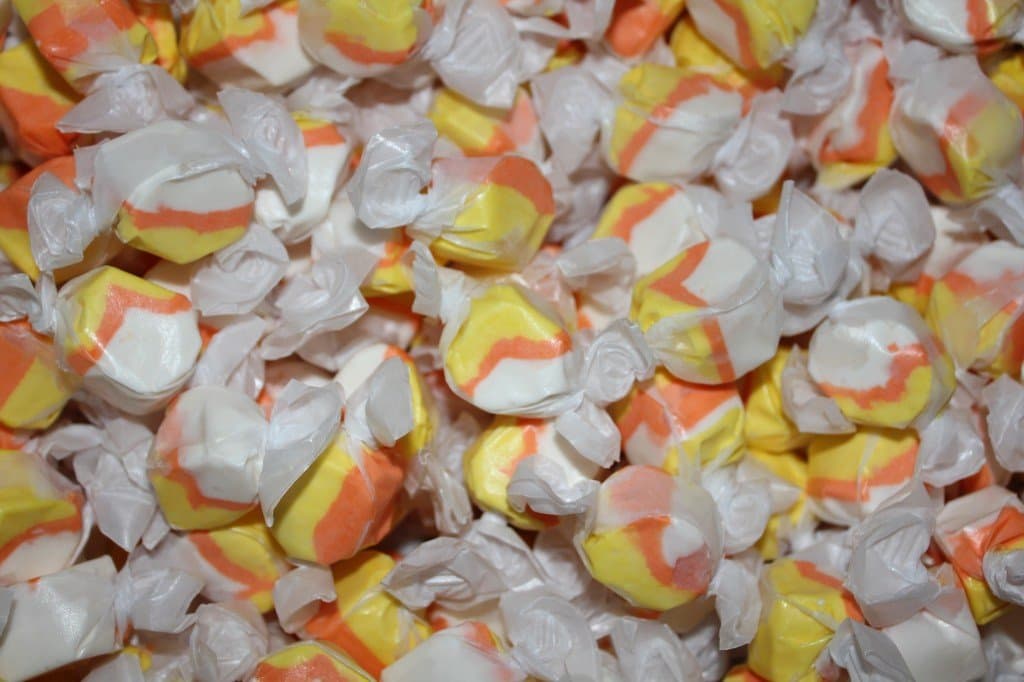 Amish Buggy Sweets Taffy, Candy Corn, 3 Pound