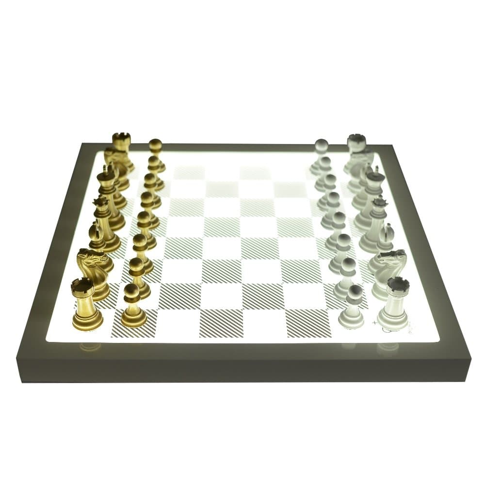 PURLING LONDON Luxury Illuminated Staunton Chess Set Metallic Gold v Gloss White
