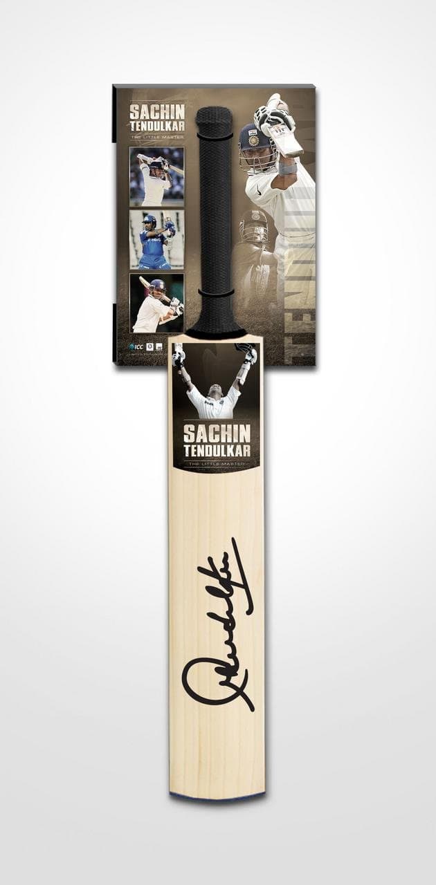 Sachin Tendulkar Signed Bat with Wall Hook (Brown)