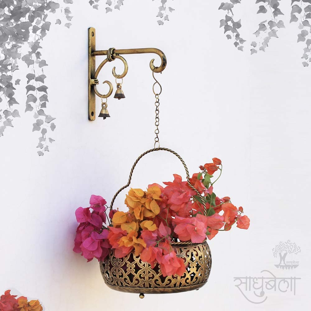 Wall Mount Flower Basket-Medium-Timeless Golden Grace Wall Décor Small Flower Planter Holder Basket- Traditional Elegance