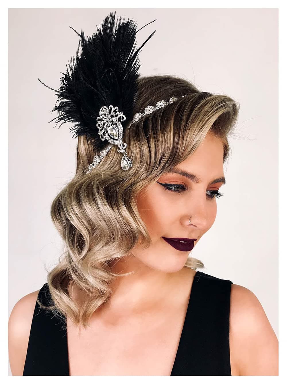 – 1920s Feather Headpiece, Womens Ostrich Feather Crystal Headband, Great Gatsby Hair Accessories for Women, Ribbon Tie, Flapper Accessories, Art Deco Headpiece (Black)