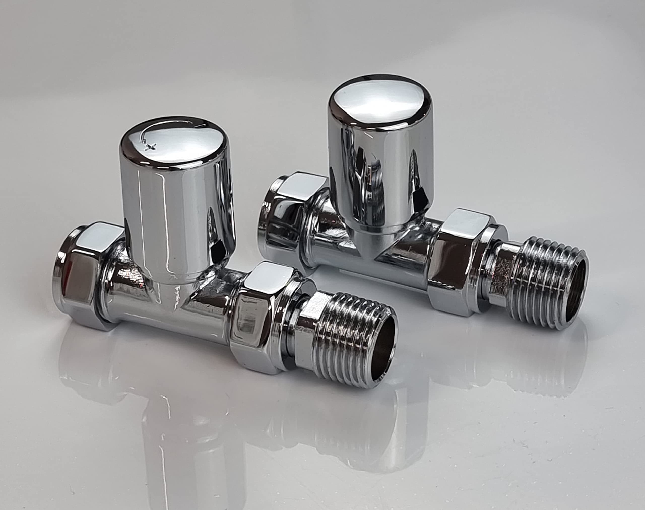 Manissa Milano Straight Chrome Towel Rail Valves 1/2" /15mm Radiator valves