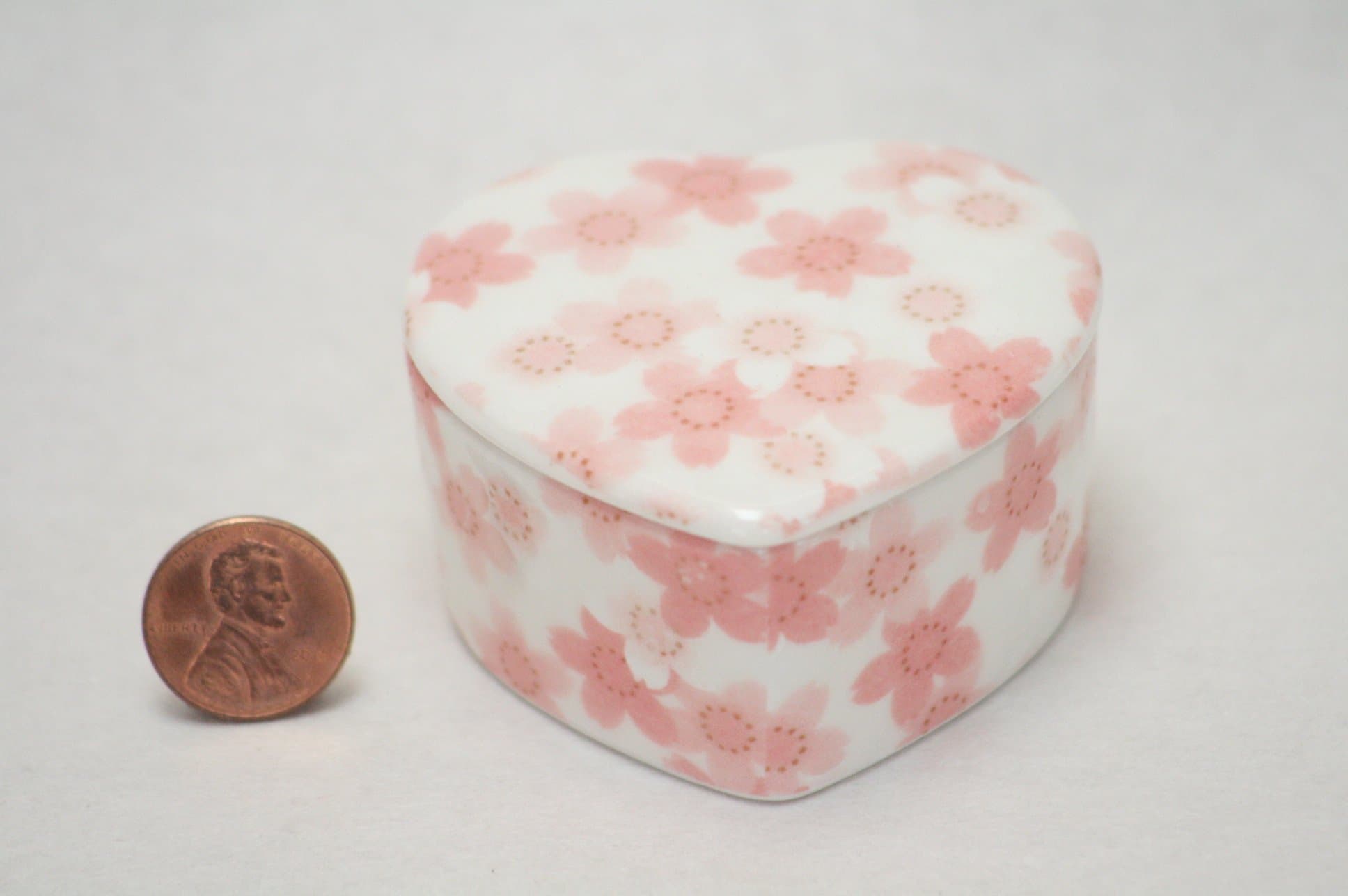 Ceramic Heart Shape Jewelry Box Cherry Blossoms Desgin Sakura Porcelain Box