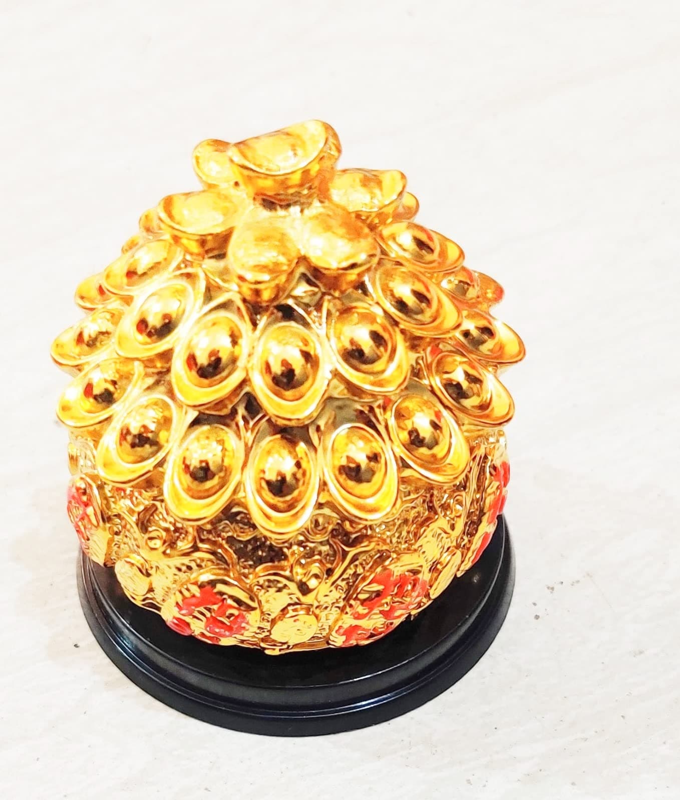 Rahul Vastu fengShui Gift Product Collection Feng Shui Gold Ingot Yuan Bao Overflowing Wealth Vase for Wealth and Prosperity- Golden