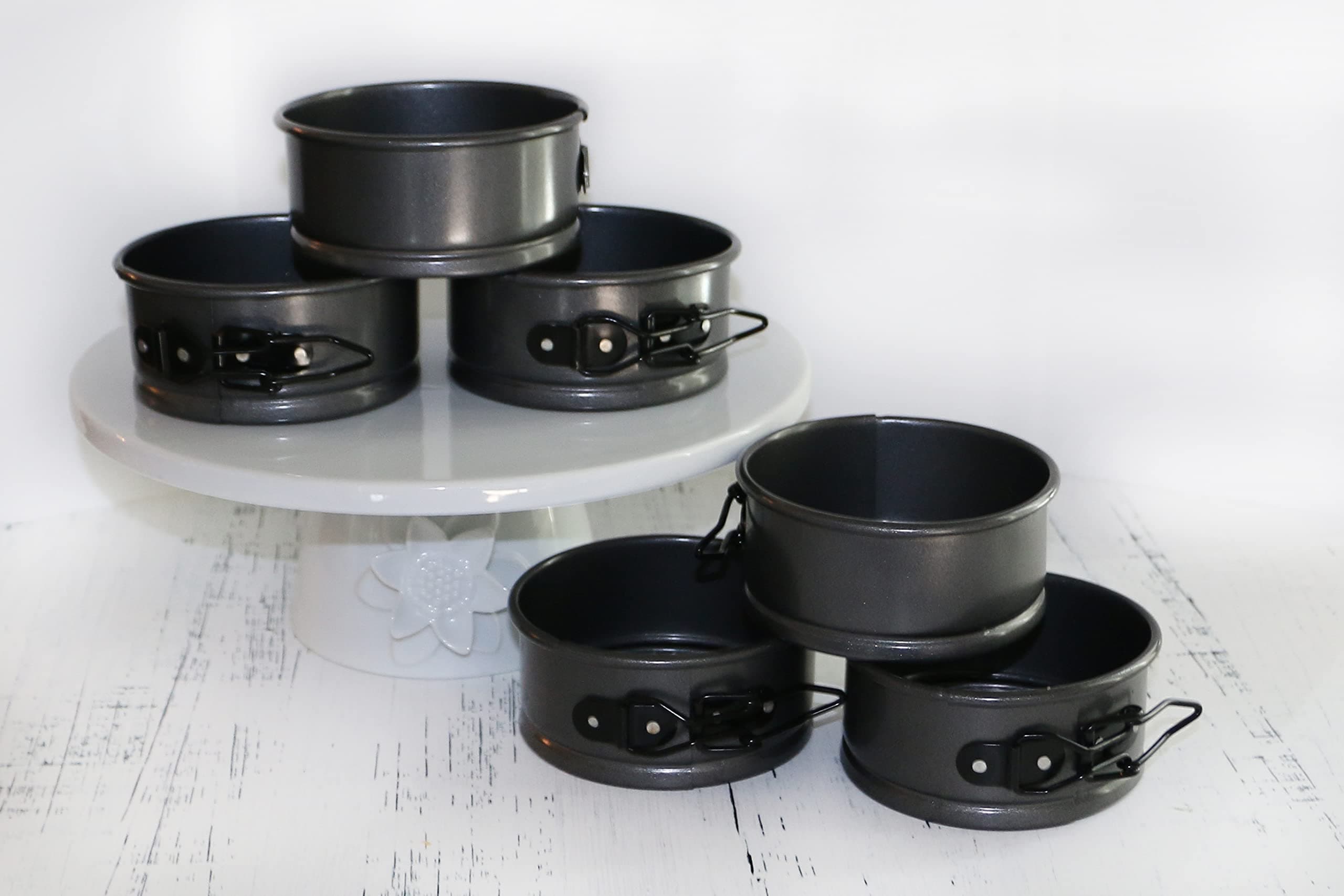 Elite Non-Stick Bakeware 4 inch Springform Bun Pans