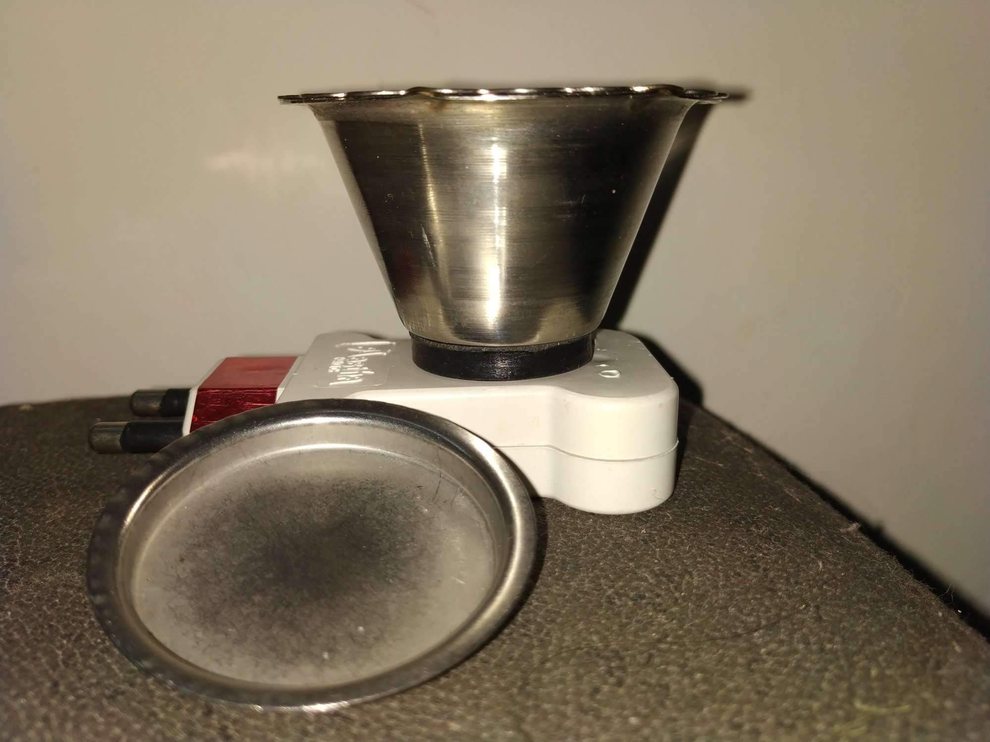 XCELLENT Stainless Steel Dani Stand (Multicolour)