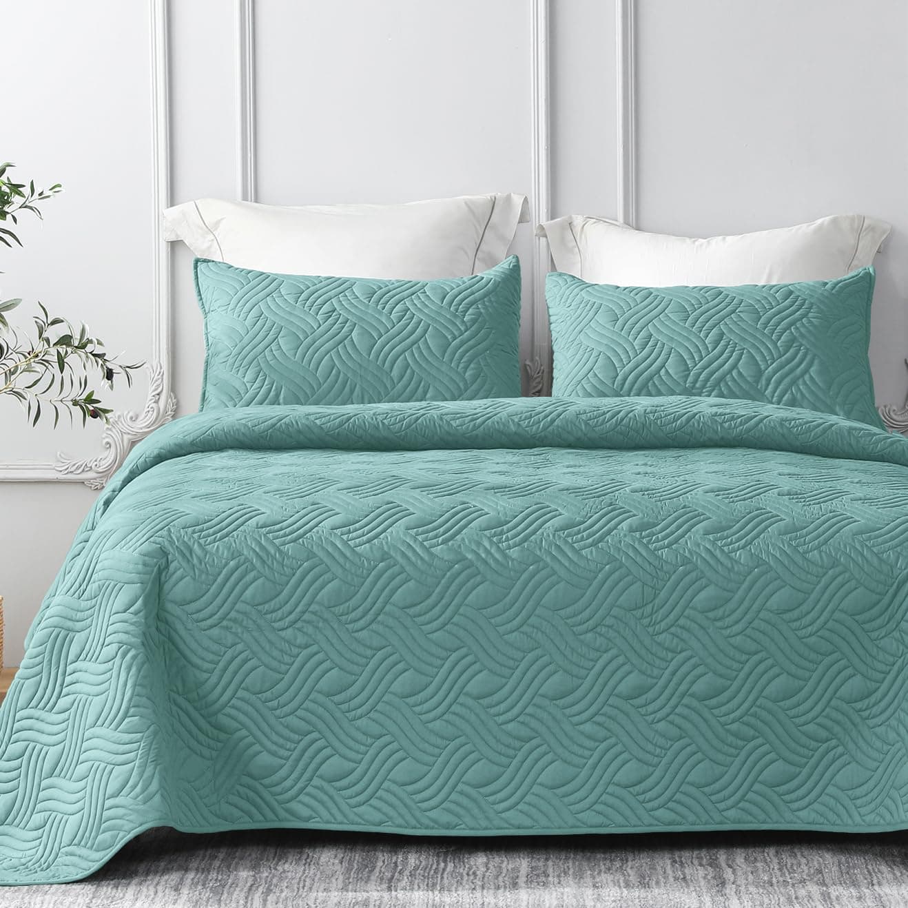 Whale Flotilla King Size Quilt Bedding Set, Soft Turquoise Quilt King Size with 2 Pillow Shams, Lightweight Bedspread Coverlet Wave Pattern, Quilted Comforter Bed Cover for All Seasons
