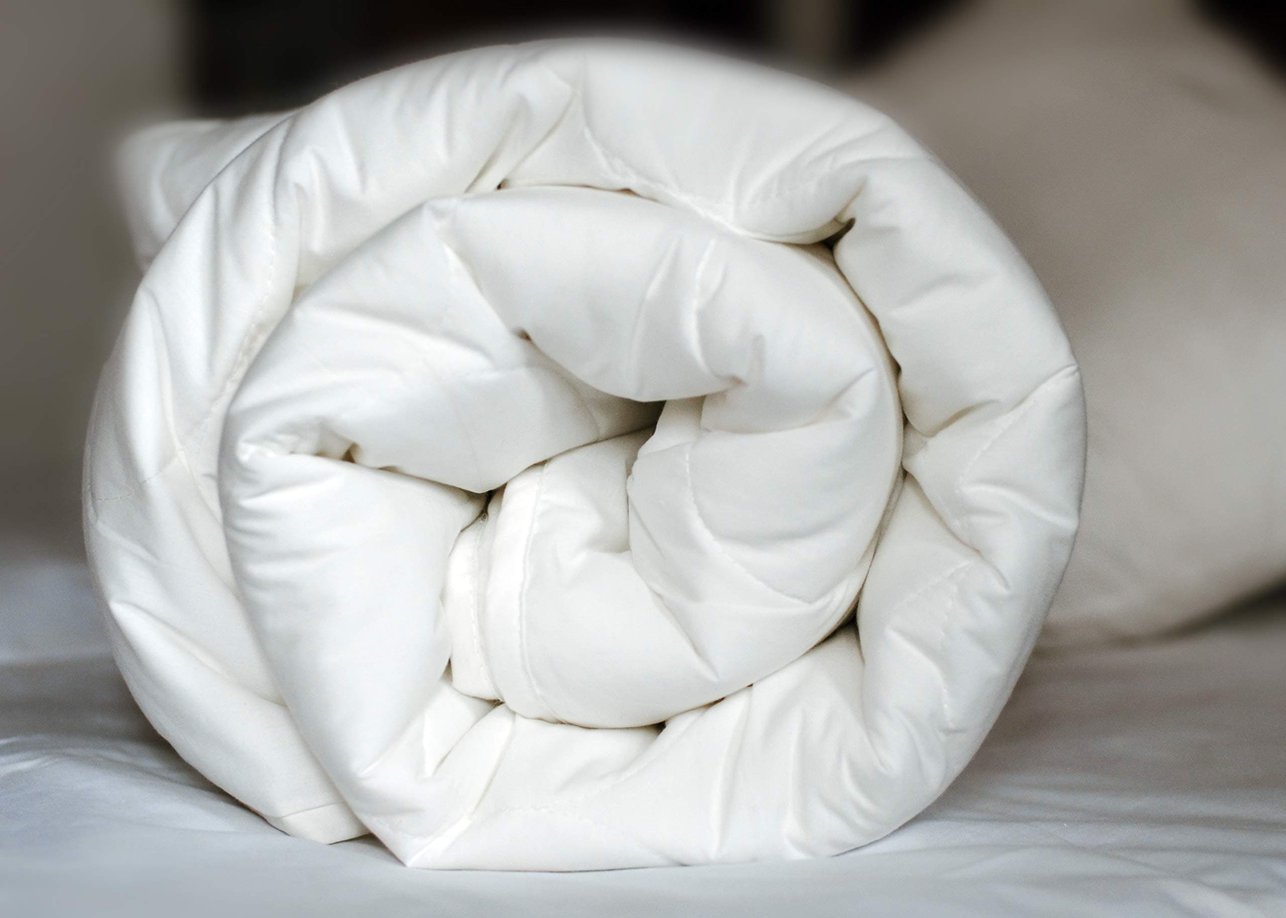 Barnscroft of Devon | Real Sheepskin Wool Duvet | Cotton Cover | Genuine Natural Fleece | King Size