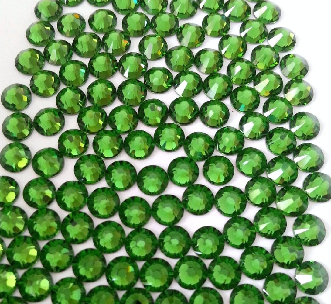 HOTFIX Fern Green Crystal Rhinestones Flatback 144 Swarovski 2mm 6ss ss6