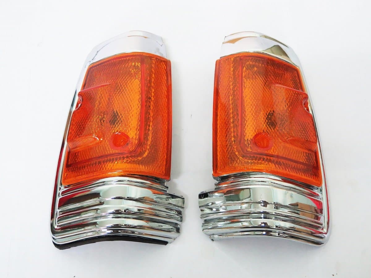 CHROME CORNER TURN SIGNAL LIGHTS INDICATOR FOR DATSUN NISSAN SD23 D23 720 PICKUP UTE