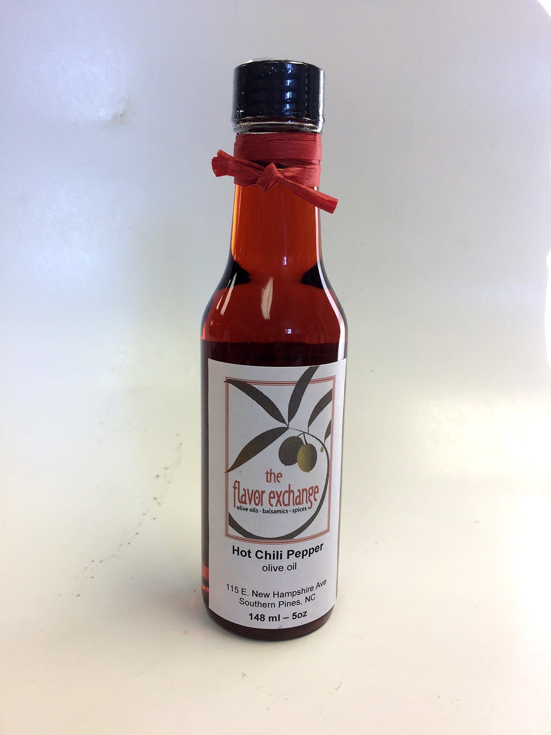 Hot Chili Pepper Olive Oil 148 mL. - 5 oz.