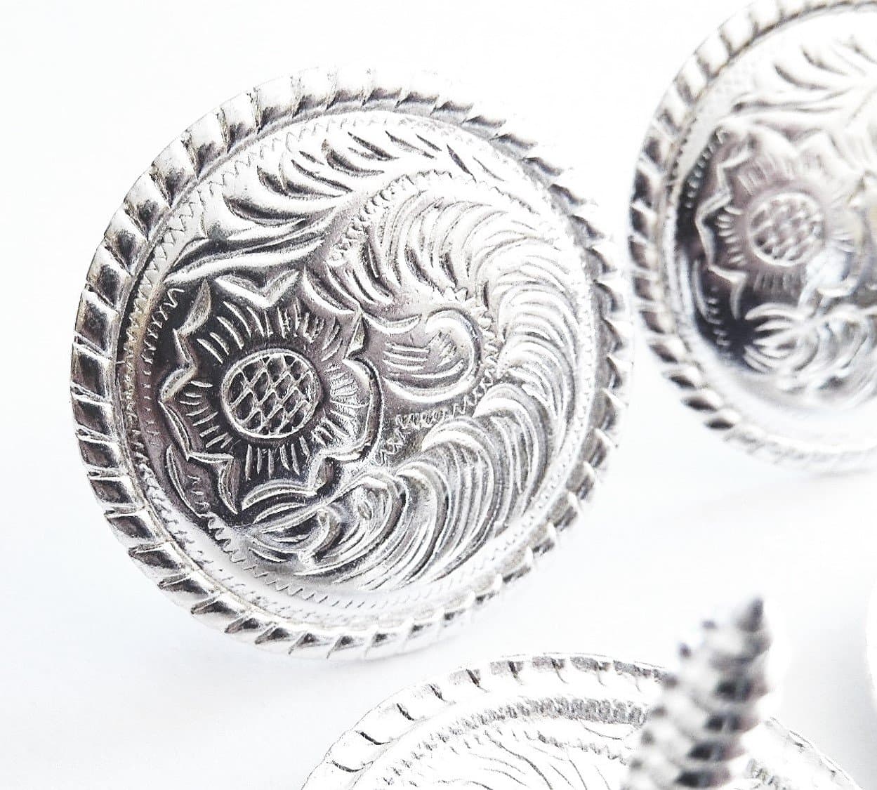 1-1/2" Set of 4 Western Saddle Bright Engraved Concho Wood Screw Back (Great for Replacement Saddle Horn Caps)