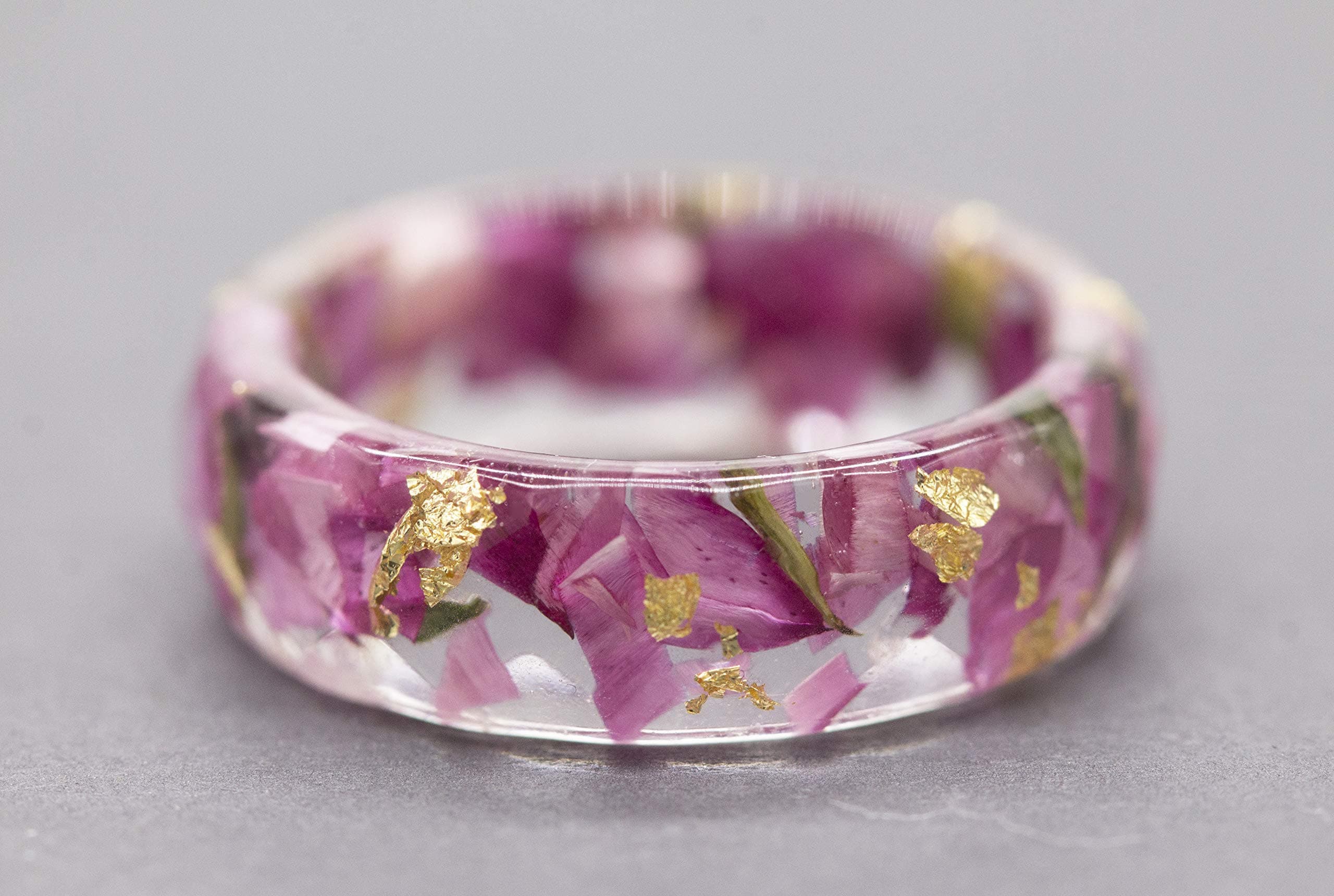 Resin Ring With Pressed Strawflower Petals, Leaves and Gold Flakes