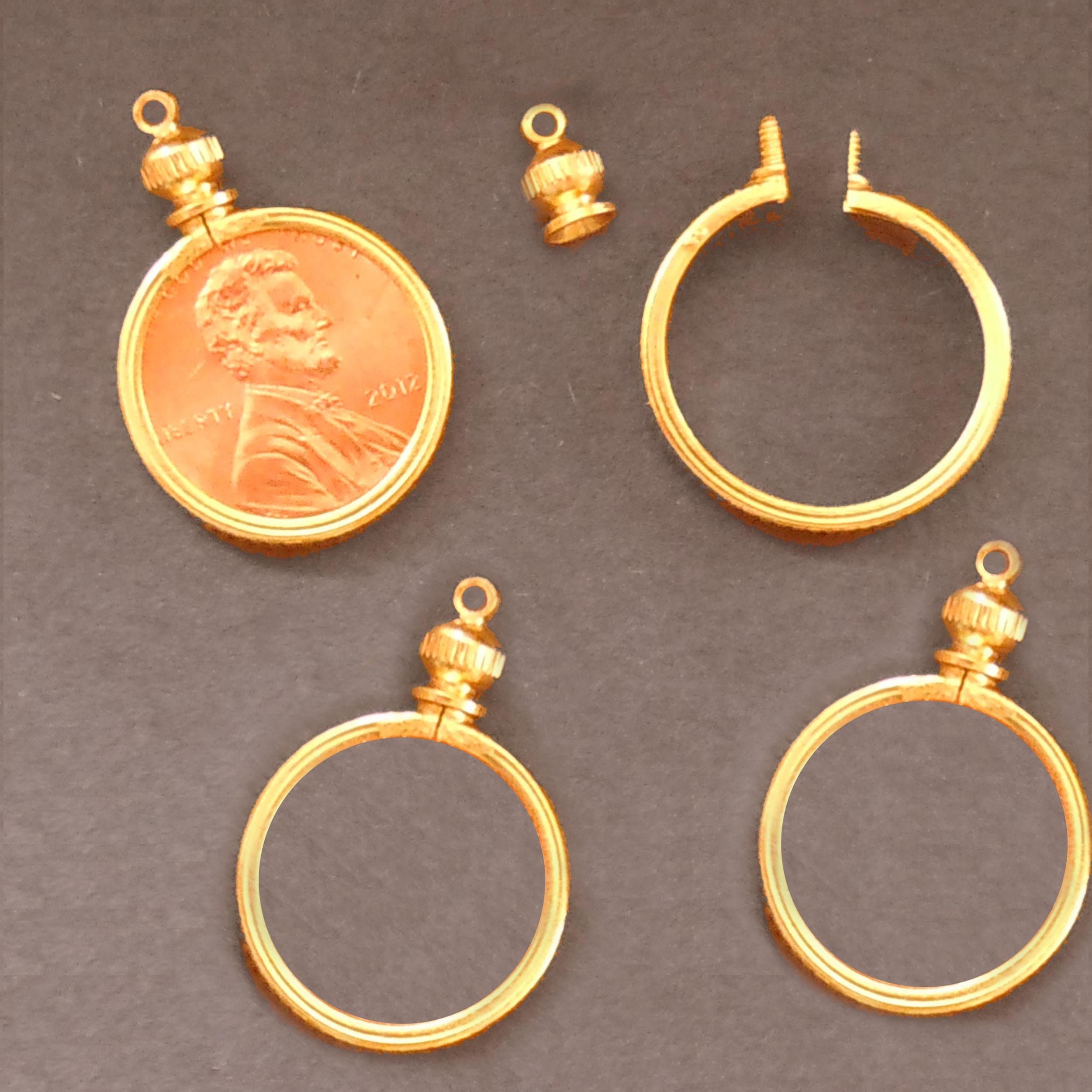 1 Cent / USA Penny Coin Holder Bezel Gold Tone ~ for Charm, Necklace, Pendant, Display (Pack of 4)