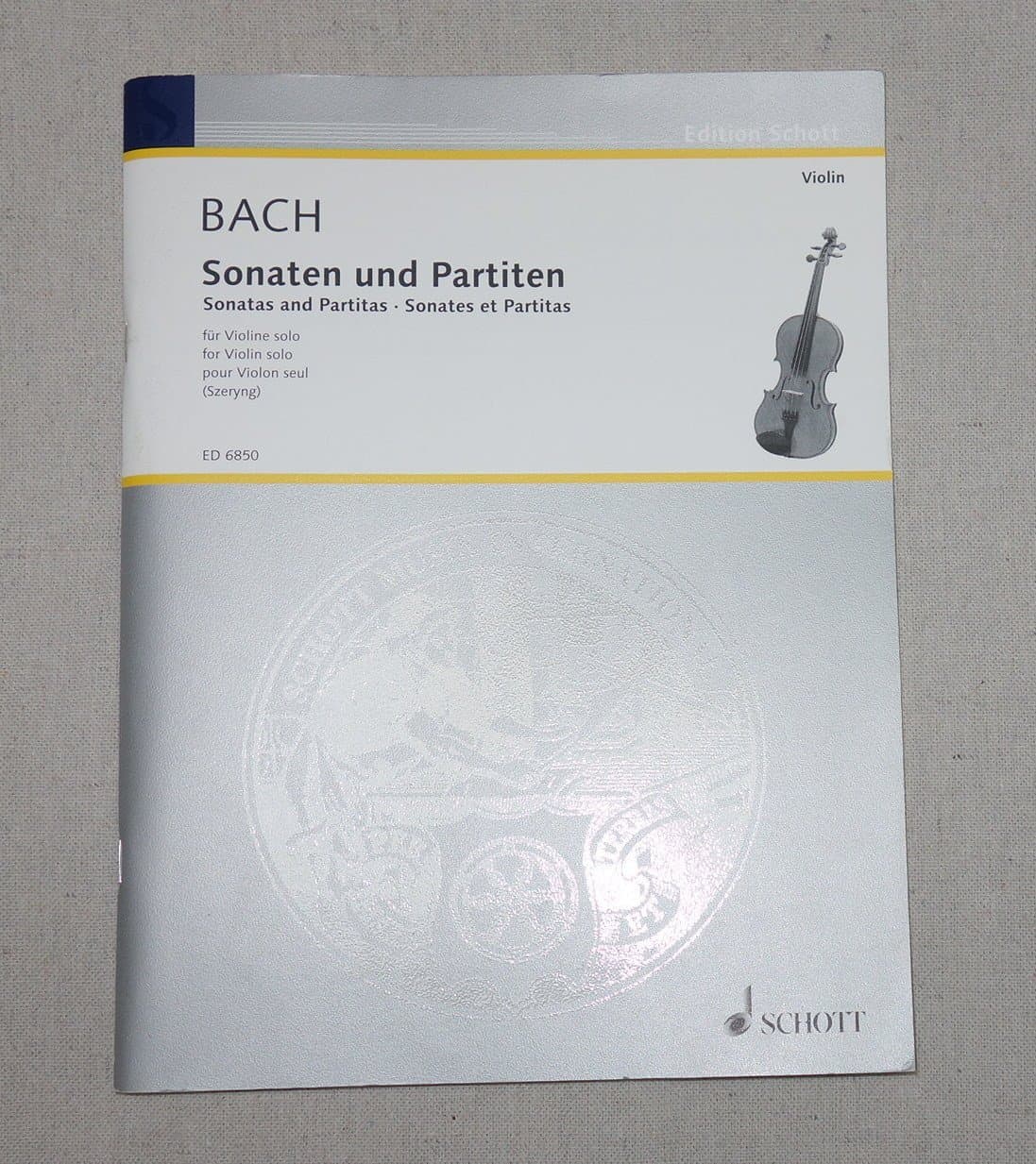 Bach: Sonatas and Partitas for Violin solo / Sonaten und Partiten für Violine solo / Sonates et Partitas pour Violon seul (ED 6850) (English, German and French Edition)