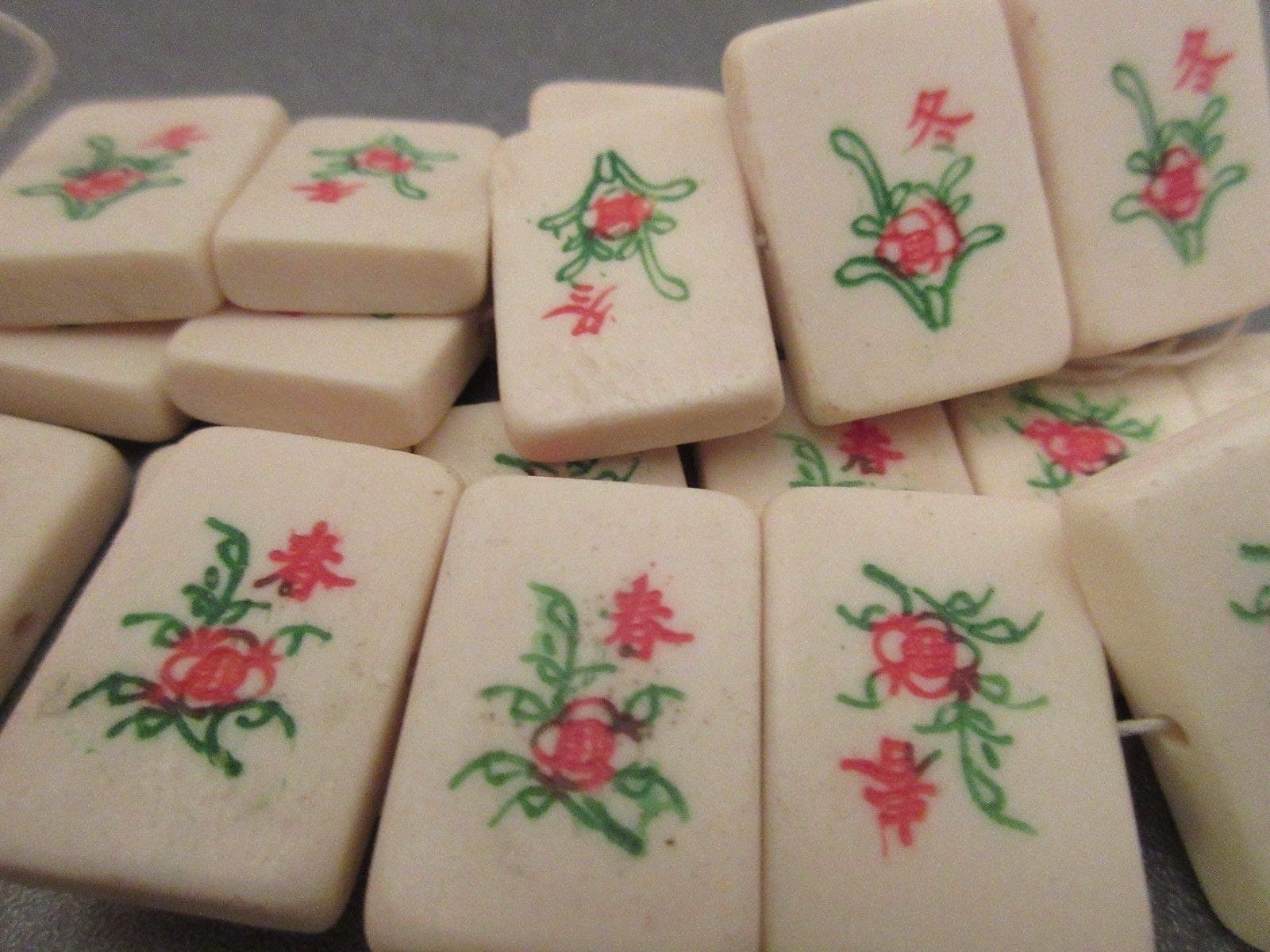 Camel Bone Mahjong Tiles Beads Side Drilled 10pcs #ID-843