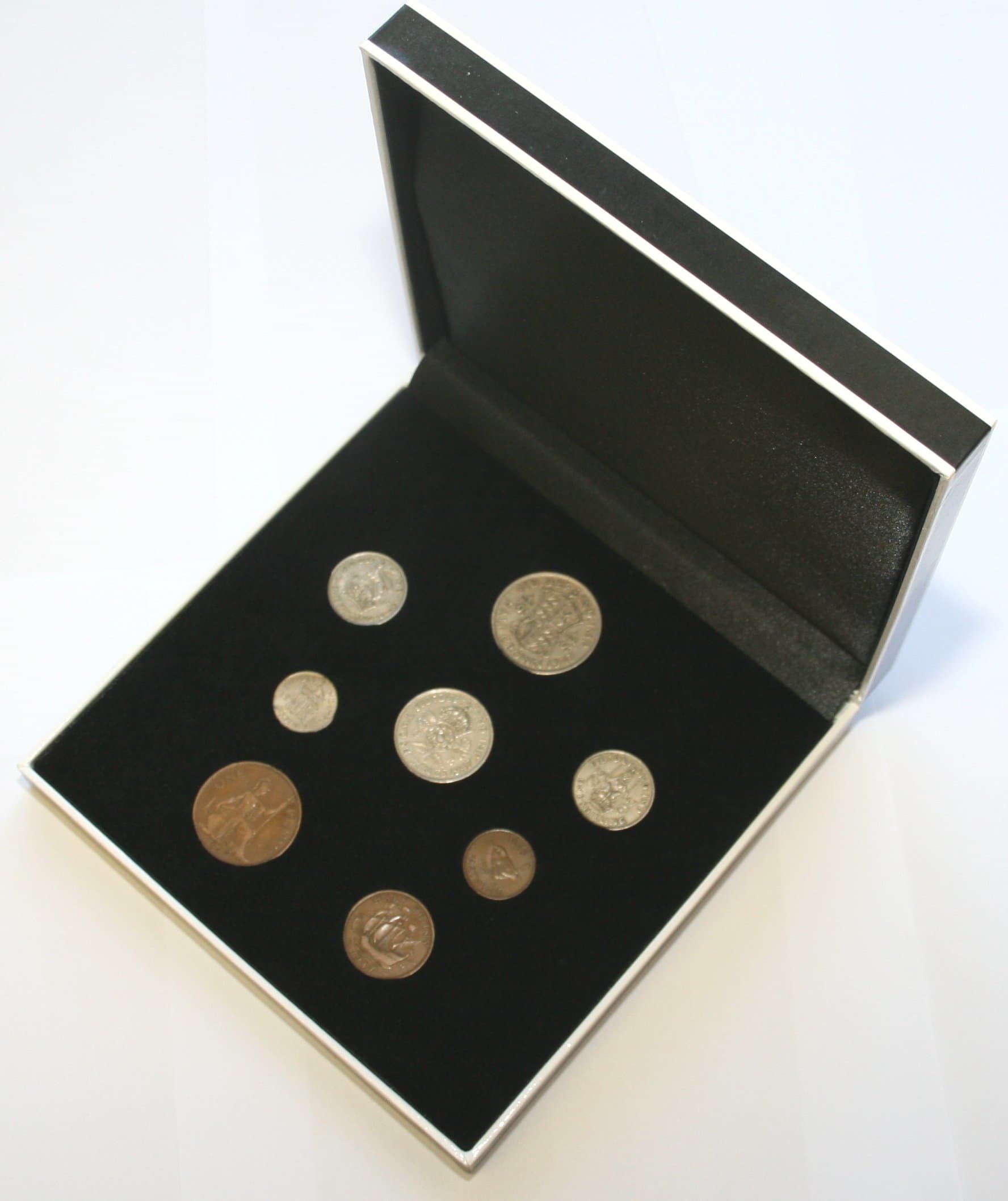 1947 Complete British Coin Year Set in a Specially Designed Quality Presentation Case (170mm x 170mm x 36mm) Contains Every Coin Issued In 1947 All Professionally Graded Very Fine or Better Condition