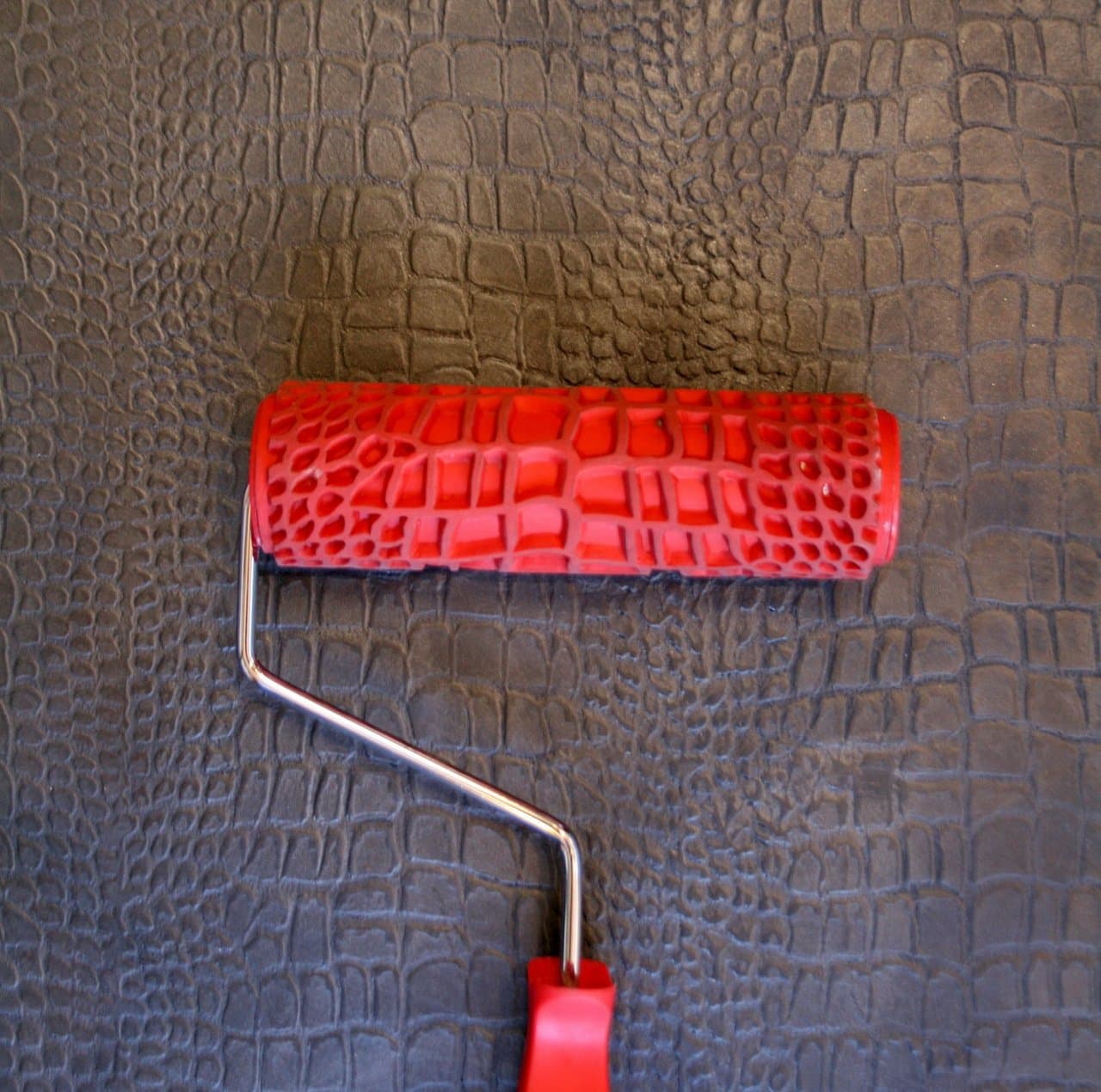 Krok Crocodile Skin Paint & Plaster Roller 7-Inch