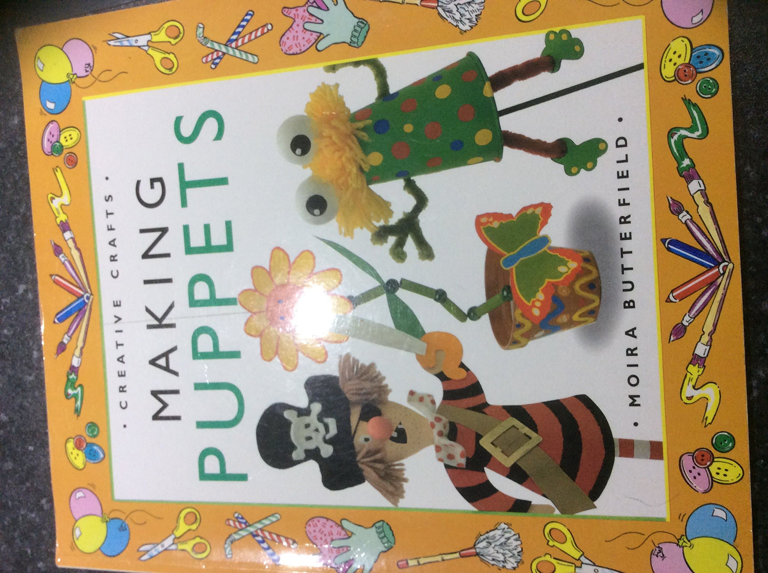 Making Puppets Paperback – October 10, 1994