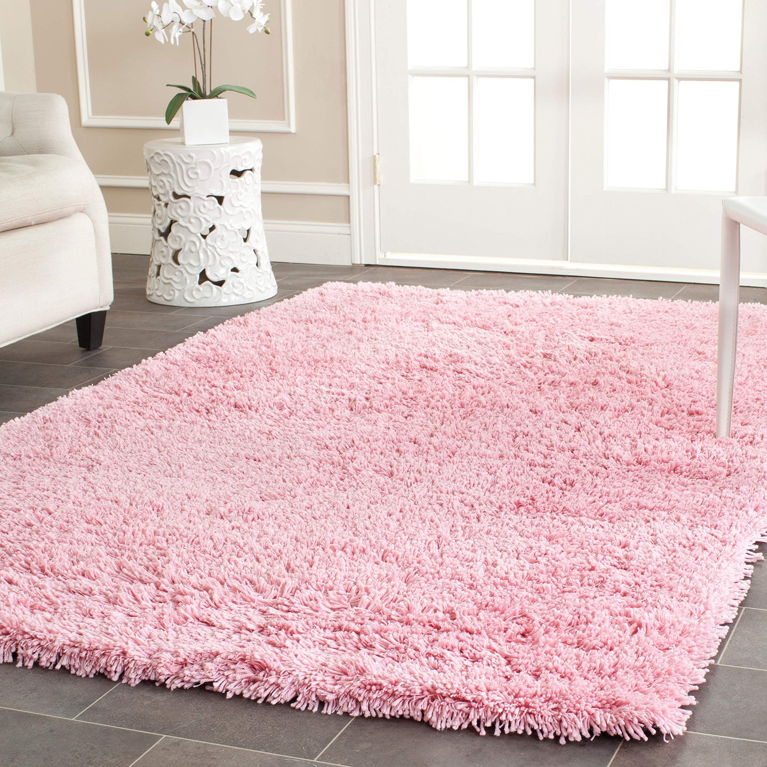 SAFAVIEH Classic Shag Collection Accent Rug - 4' x 6', Pink, Handmade, 1.75-inch Thick Ideal for High Traffic Areas in Entryway, Living Room, Bedroom (SG240P)