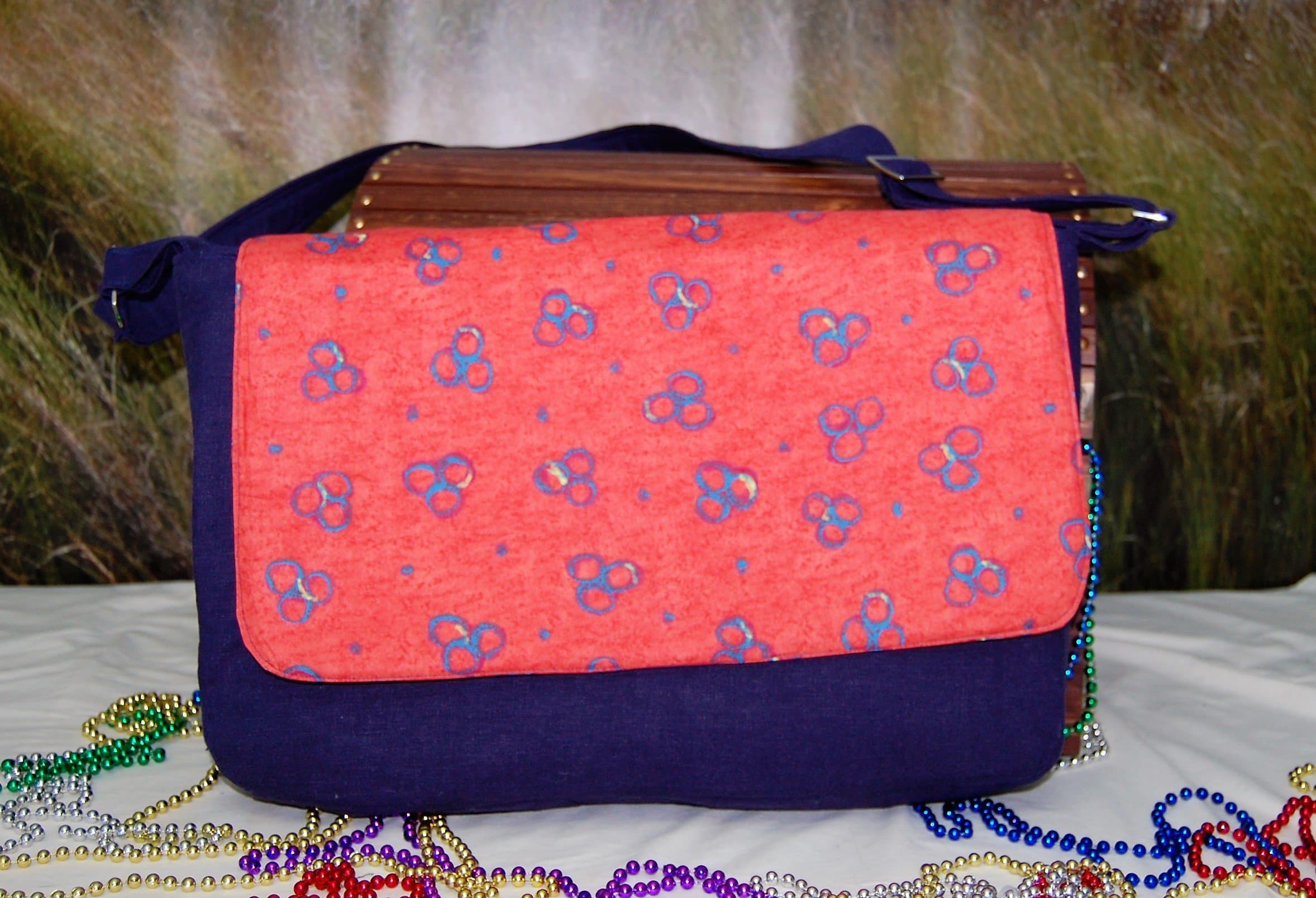 Extra Large, Extra Heavy Duty Laptap/Messenger Bag