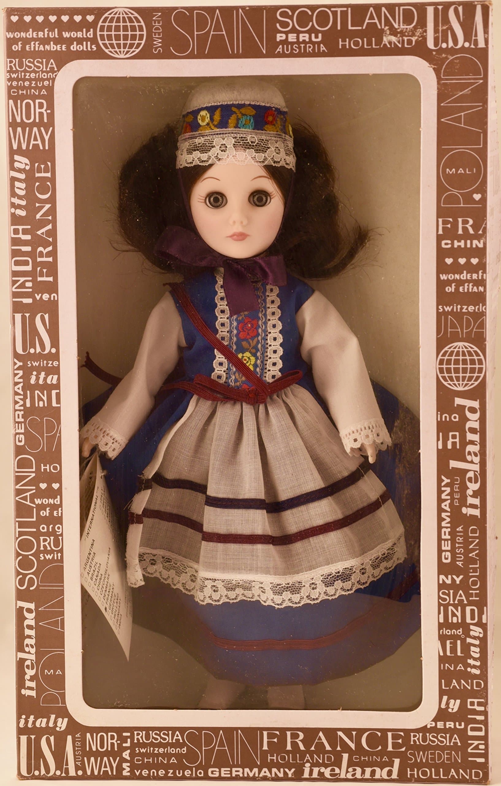 1983 Corp - Item #1102 - International Series - France 11 inch Vinyl Doll - Traditional Dress - OOP - New - Rare - Collectible