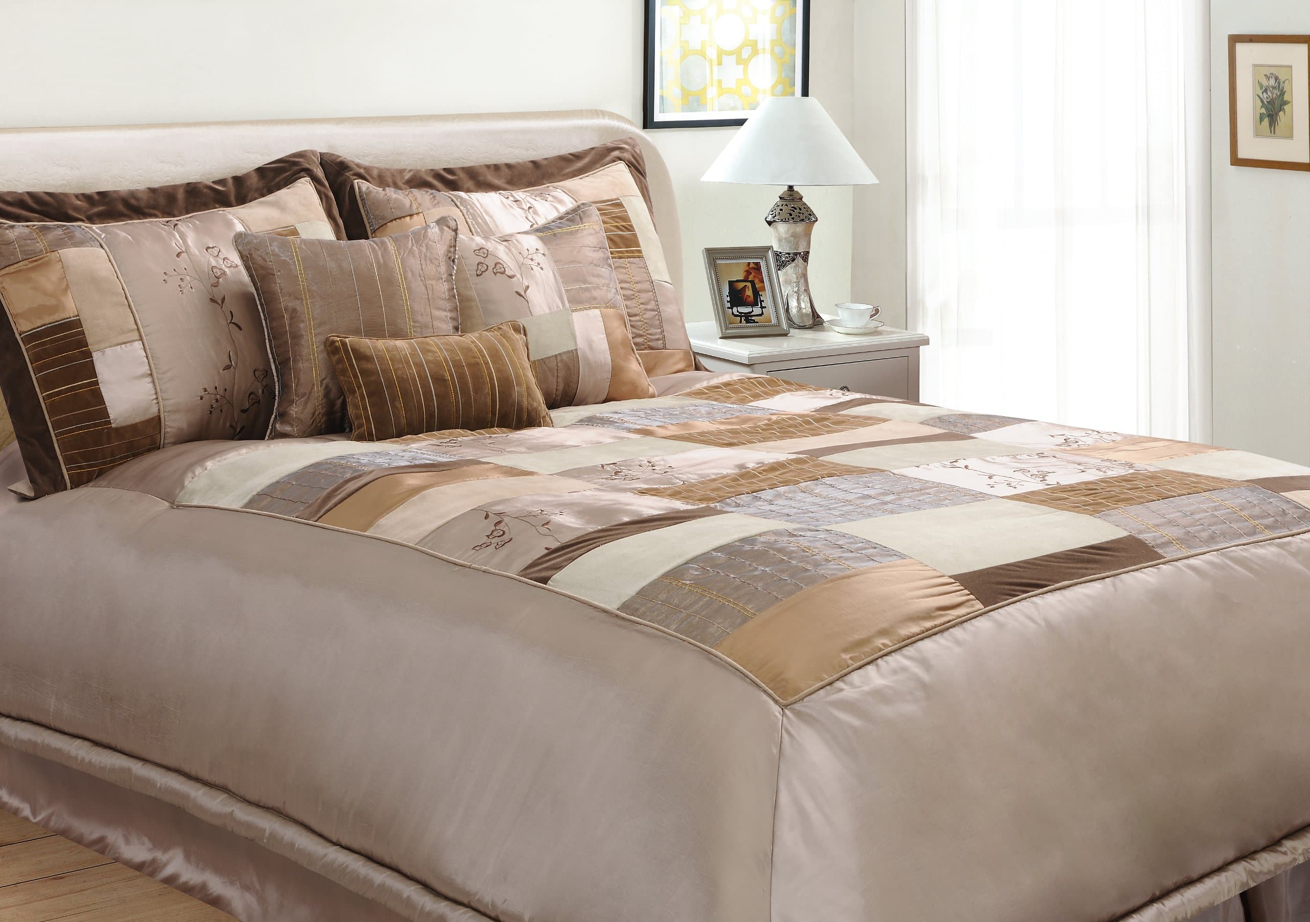 Hudson Street Florence King Bed Set, Natural