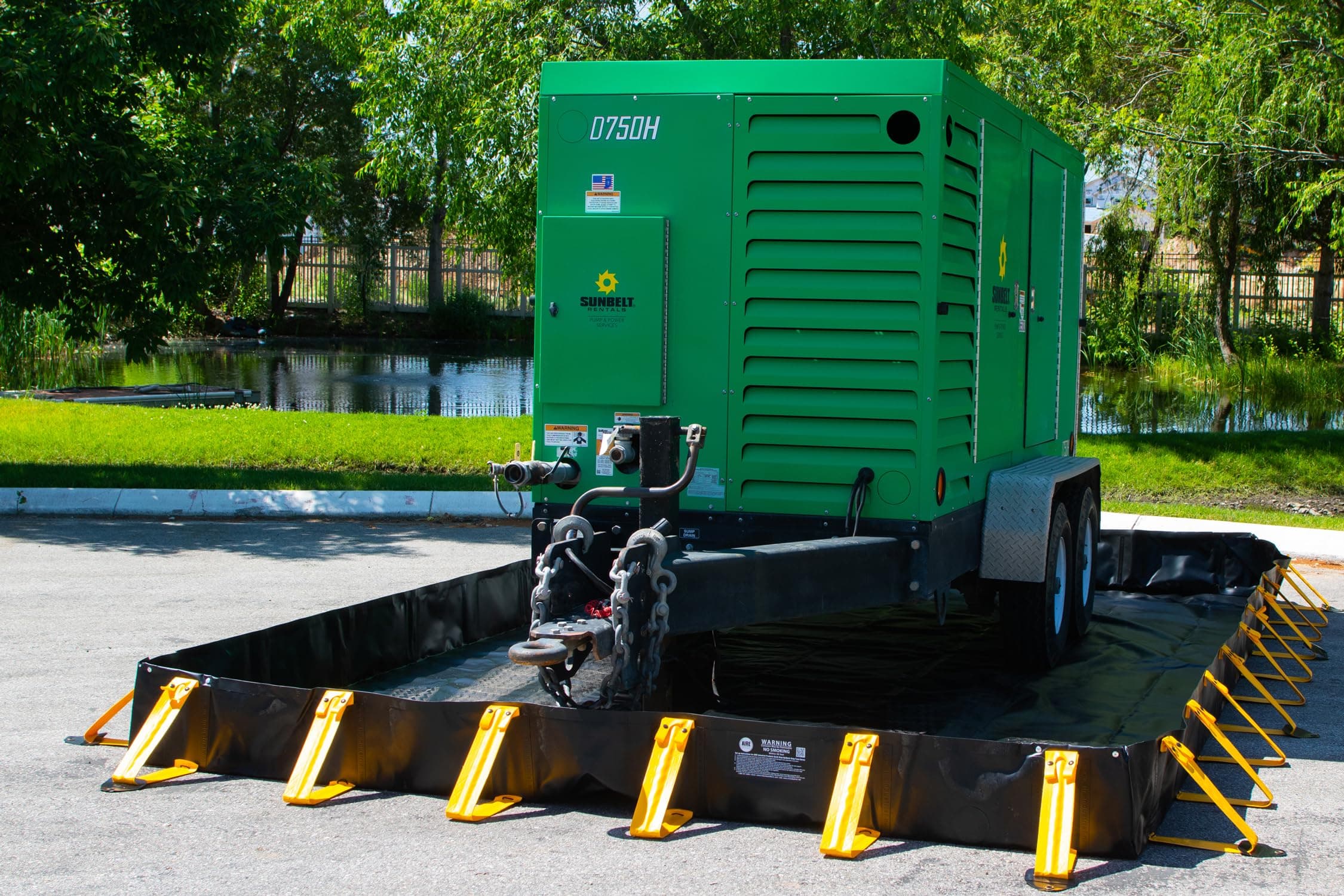 8'x10'x12" Quick Snap Spill Containment Berm