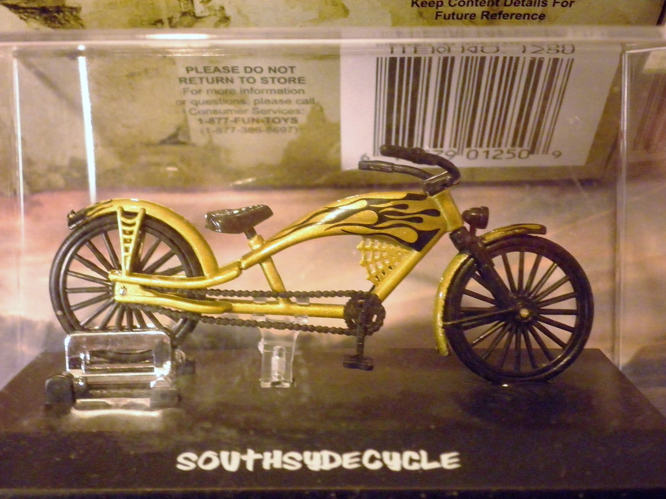 (Southsyde) Die-cast Collectible Bicycle by Planet Toys includes plastic display case