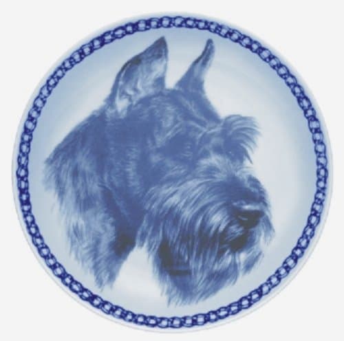 Giant Schnauzer Lekven Design Dog Plate 19.5 cm /7.61 inches Made in Denmark NEW with certificate of origin PLATE #7570
