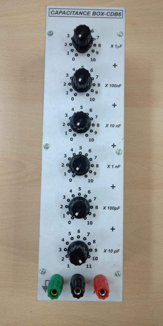 Capacitance Decade Box CDB6-10 pico Farad to 11.11111 micro Farad in 6 decades / 100V DC or 63V AC max.