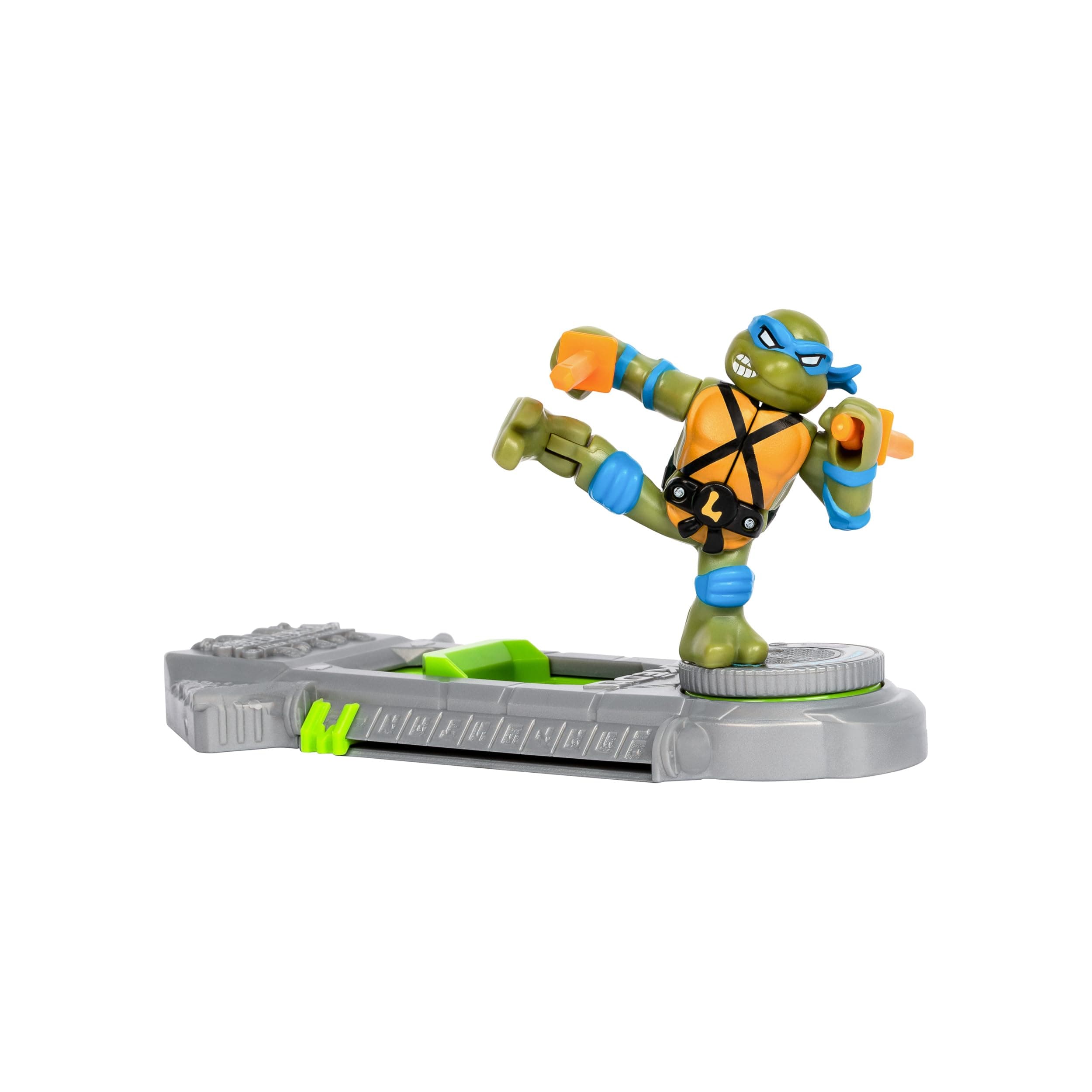 Akedo Legends of Teenage Mutant Ninja Turtles Battle Pack Includes Mini Battling Warriors Donatello, Leonardo, Michelangelo, Raphael, Shredder 2 Silver Battle Controllers