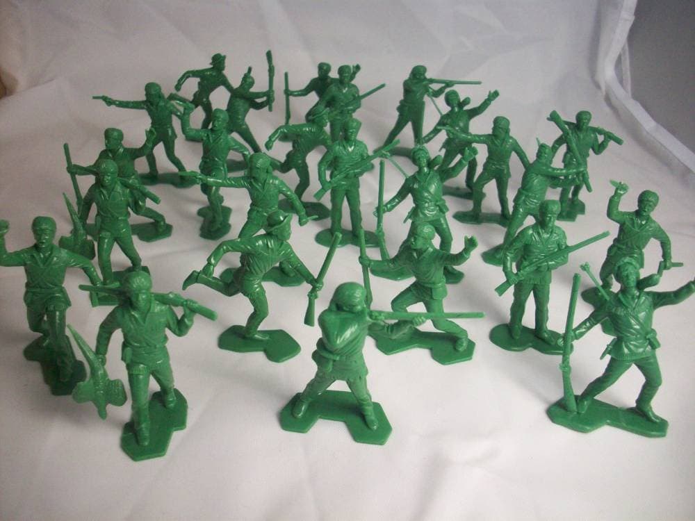 25 Figures in 9 Poses in Green Offered By Classic Toy Soldiers, Inc