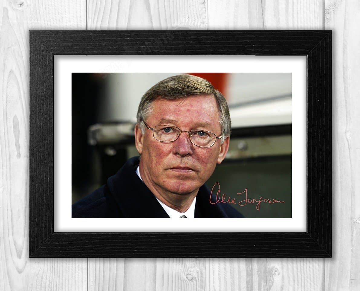 Engravia Digital Alex Ferguson (1) Poster Signed Autograph Reproduction Photo A4 Print (Black frame)