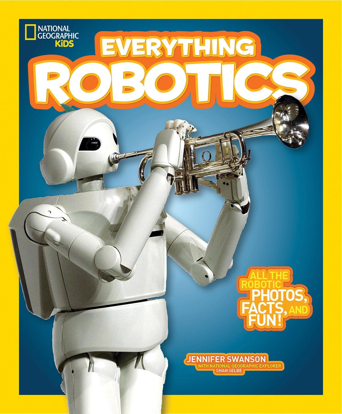 Everything Robotics: All the Photos, Facts, and Fun to Make You Race for Robots Paperback – Illustrated, 8 Mar. 2016