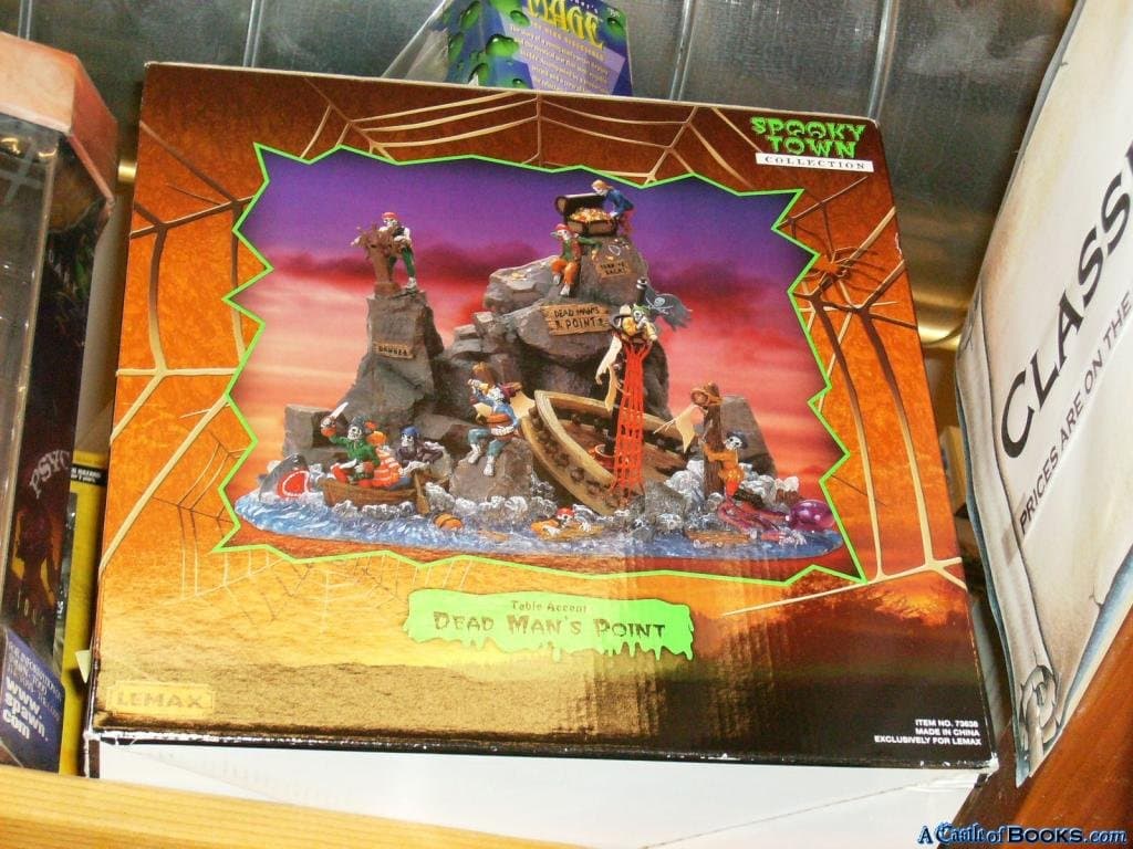 Lemax Spooky Town Village Collection Dead Man's Point Table Piece #73638