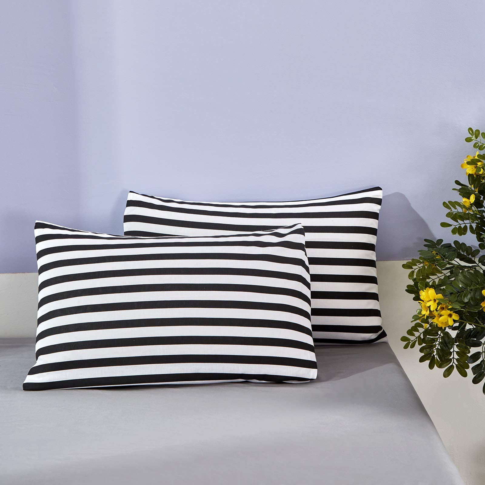 Wellboo Black Striped Pillowcases Queen Black and White Striped Pillow Cases 20x26 inches Modern Vertical Stripes Comforter Pillow Covers Men Black Striped Pillow Cases Set of 2 with Envelope Closure