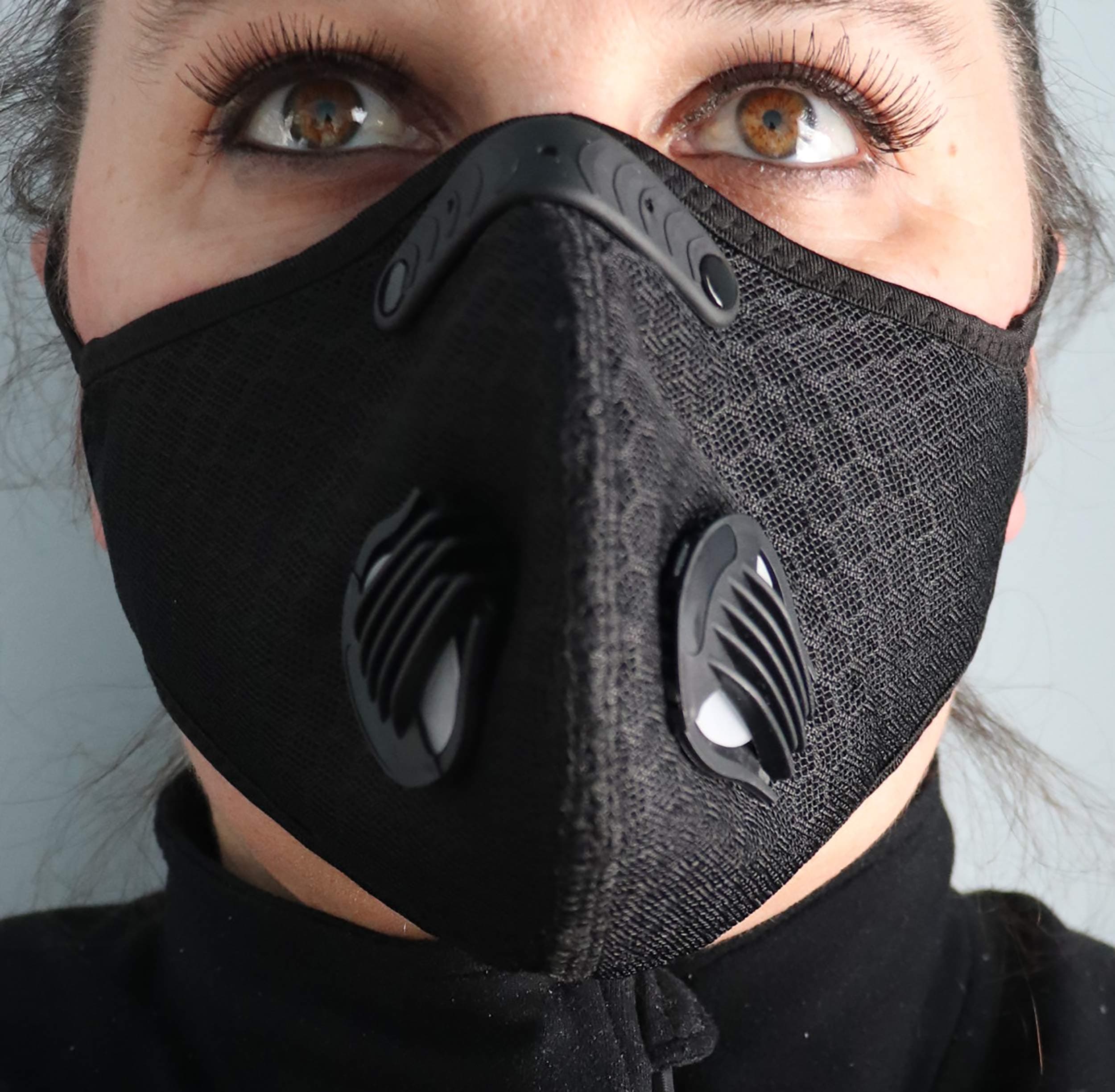 Dust Mask with 4Pcs Filters Sports Face Mask Reusable Activated Carbon Half Face Mask for Workout Running Motorcycle Mountain Bike Cycling Mask for Men and Women