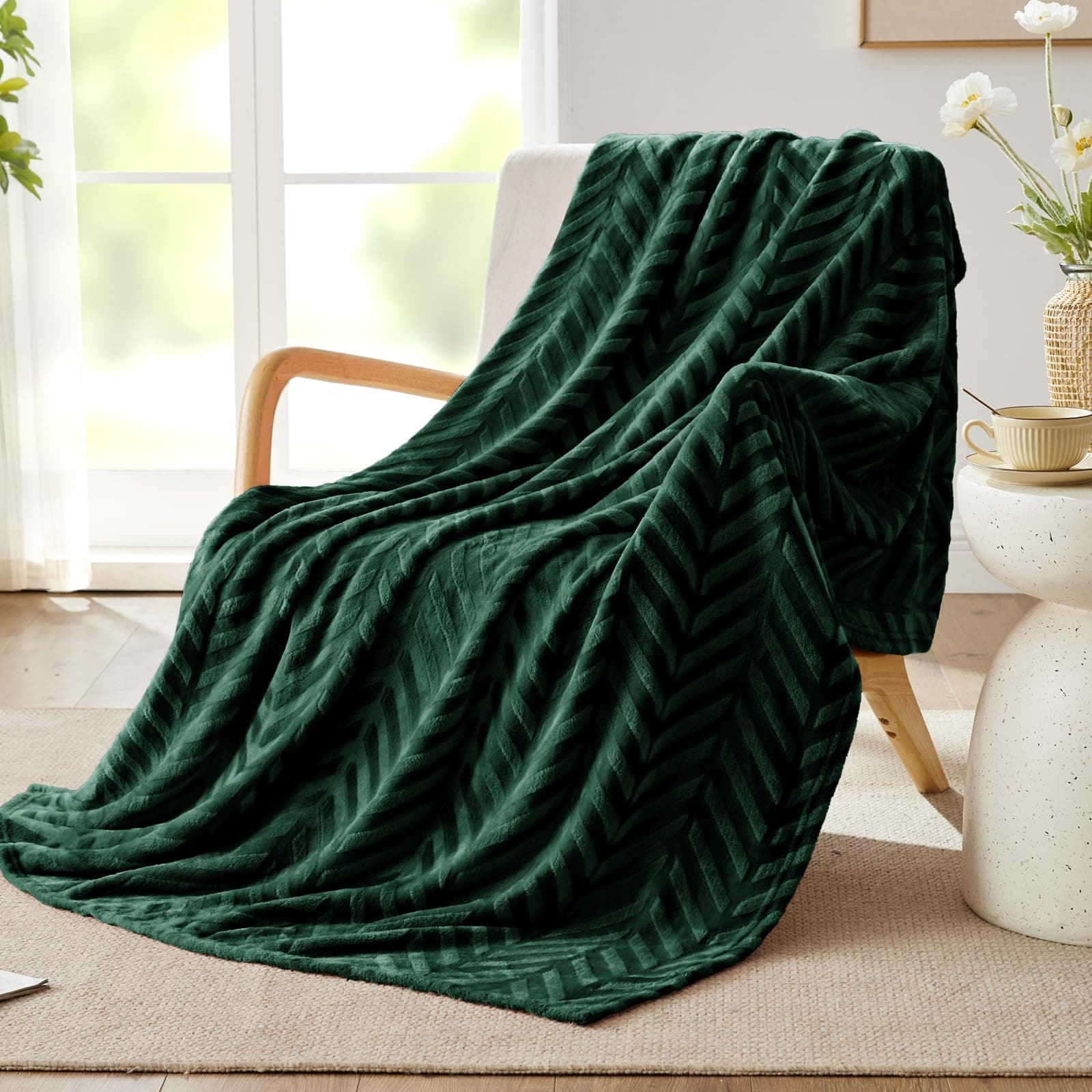 Whale Flotilla Flannel Fleece Throw Blanket for Couch Sofa Bed, Lightweight Breathable Soft Throws Plush Fluffy Chevron Design Decorative Blankets for All Season, 50x60 Inch, Emerald Green
