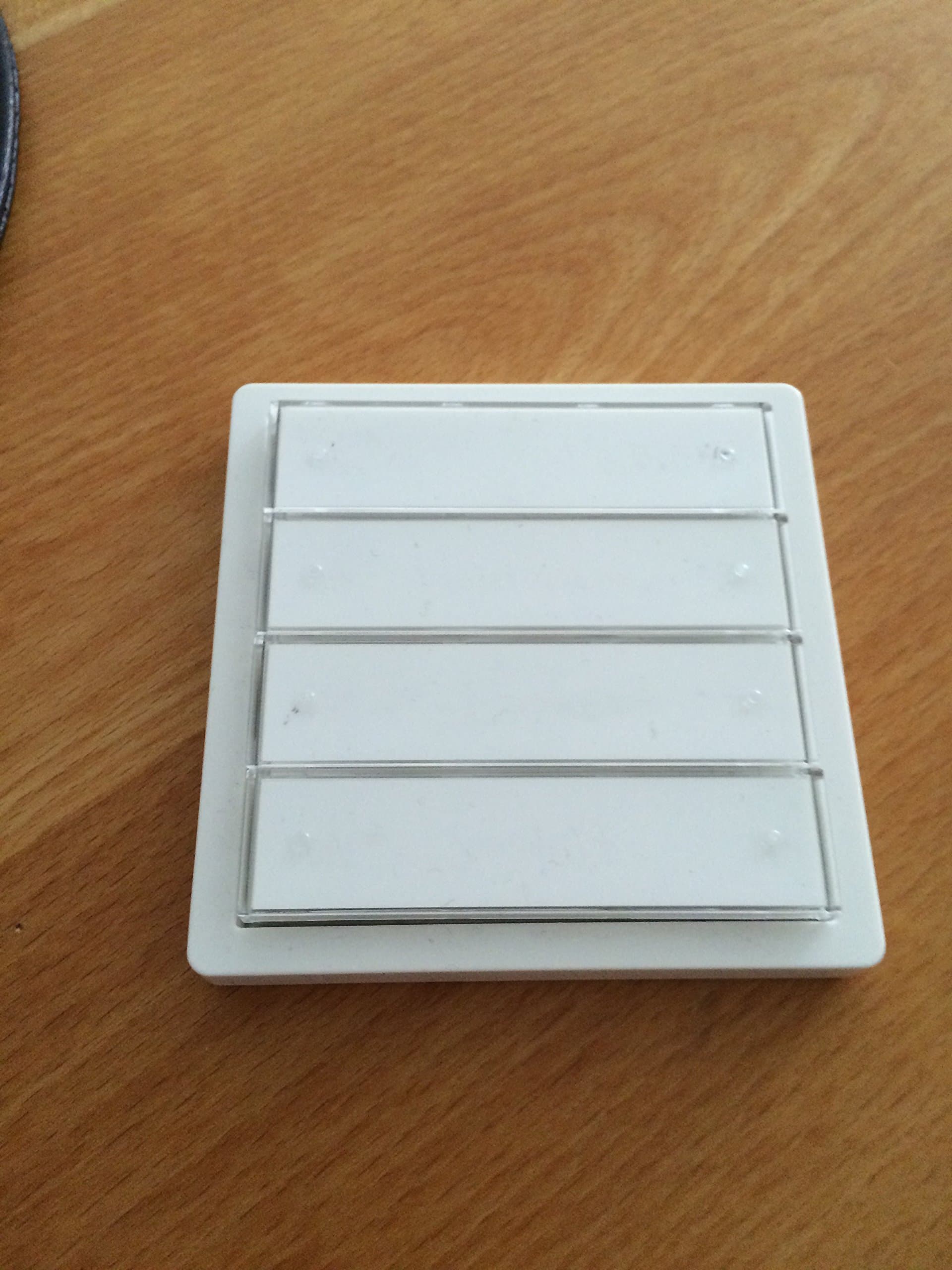 GIRA 2254112 Radio wall transmitter 4-way F100 pure white