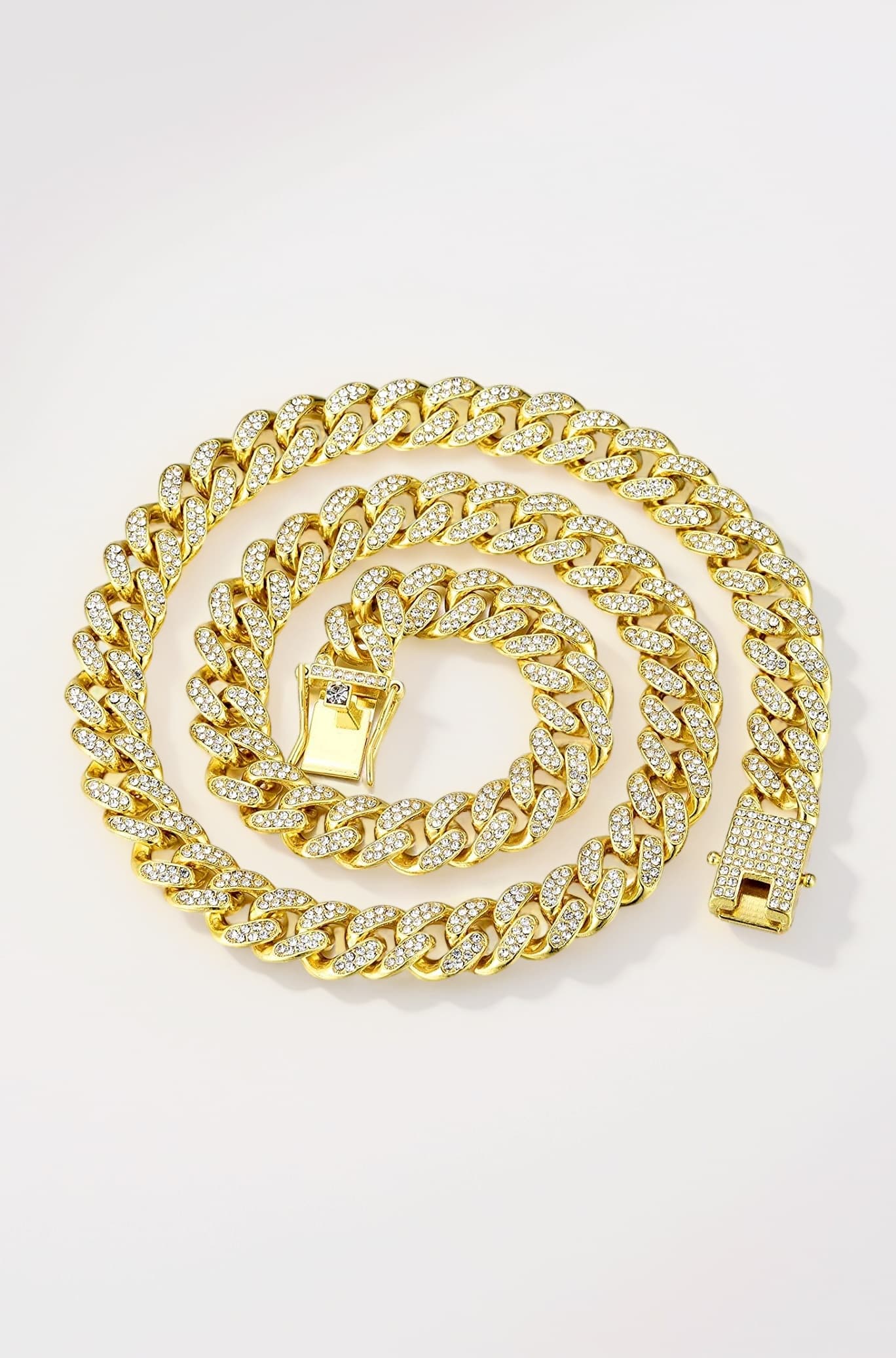 Fashion Frill Stylish MC Stan Chain For Men Boys Cubic Zirconia Studded MIami Cuban Link Chain Necklace Gold Silver Chains For Men Boys Ice Rhinestone Hip hop Stylish Rapper Chains Jewellery